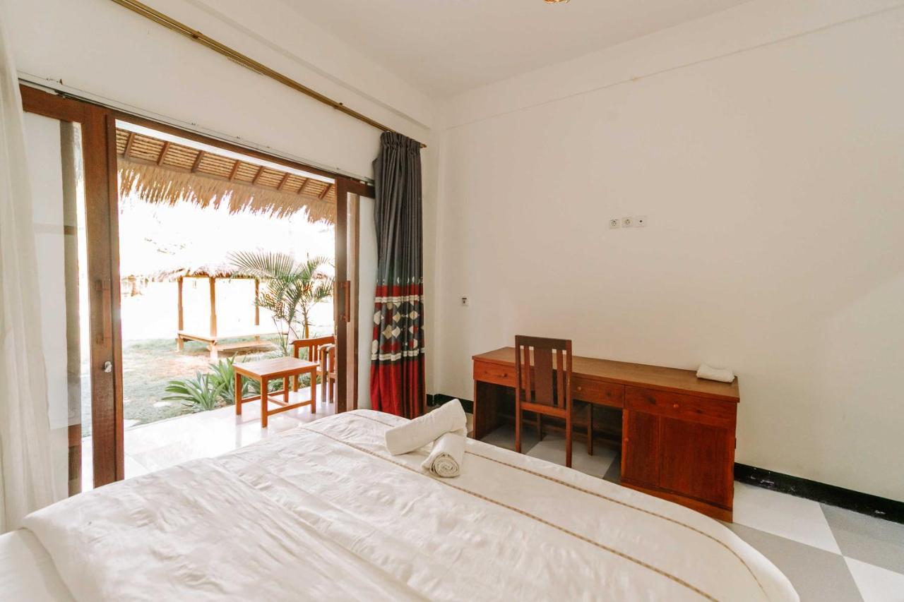 Dream Cowork Hotel Kuta  Exterior photo