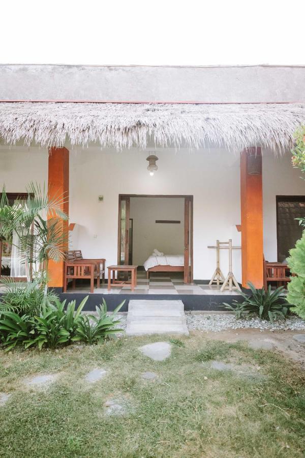 Dream Cowork Hotel Kuta  Exterior photo
