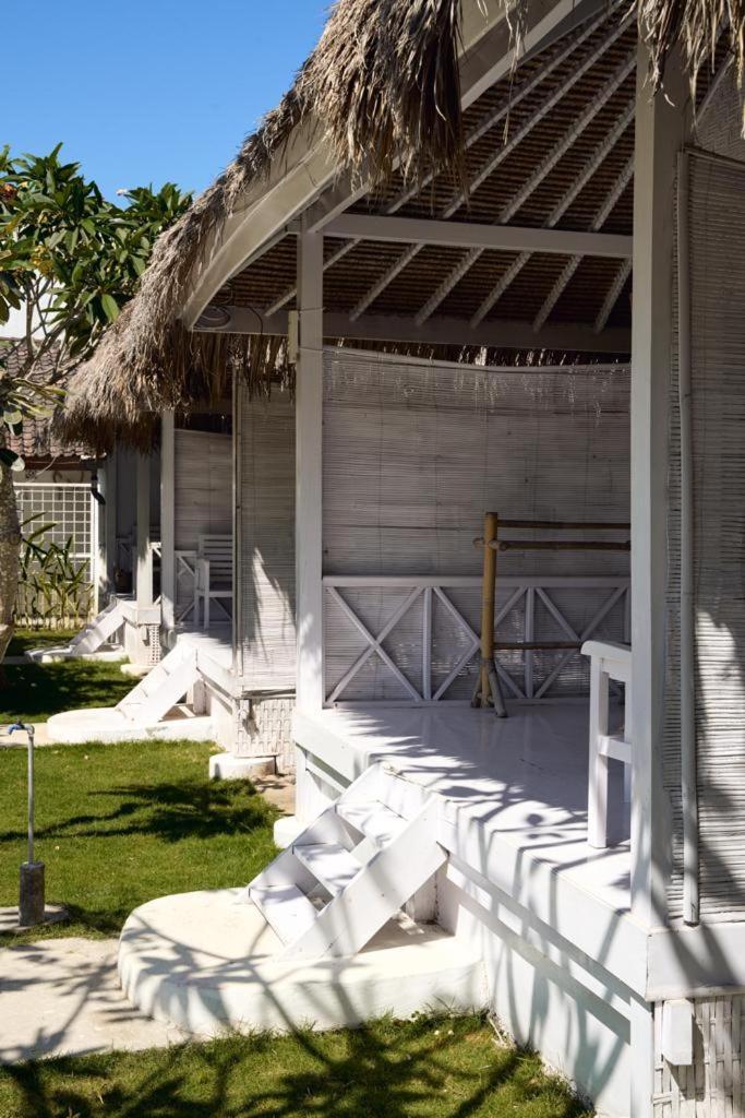 Dream Cowork Hotel Kuta  Exterior photo
