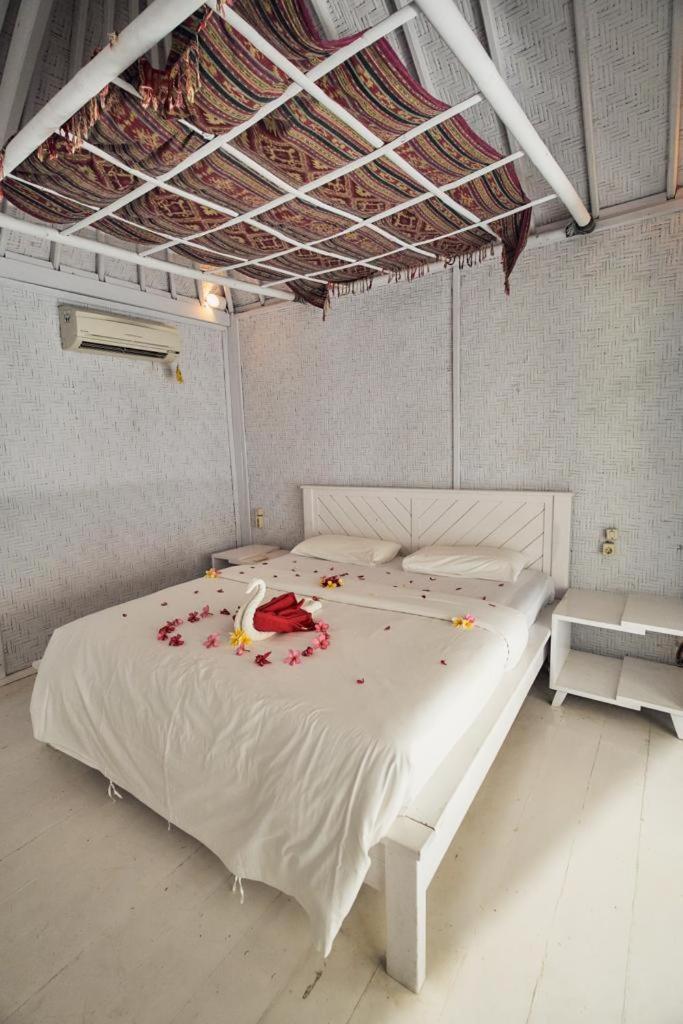 Dream Cowork Hotel Kuta  Exterior photo