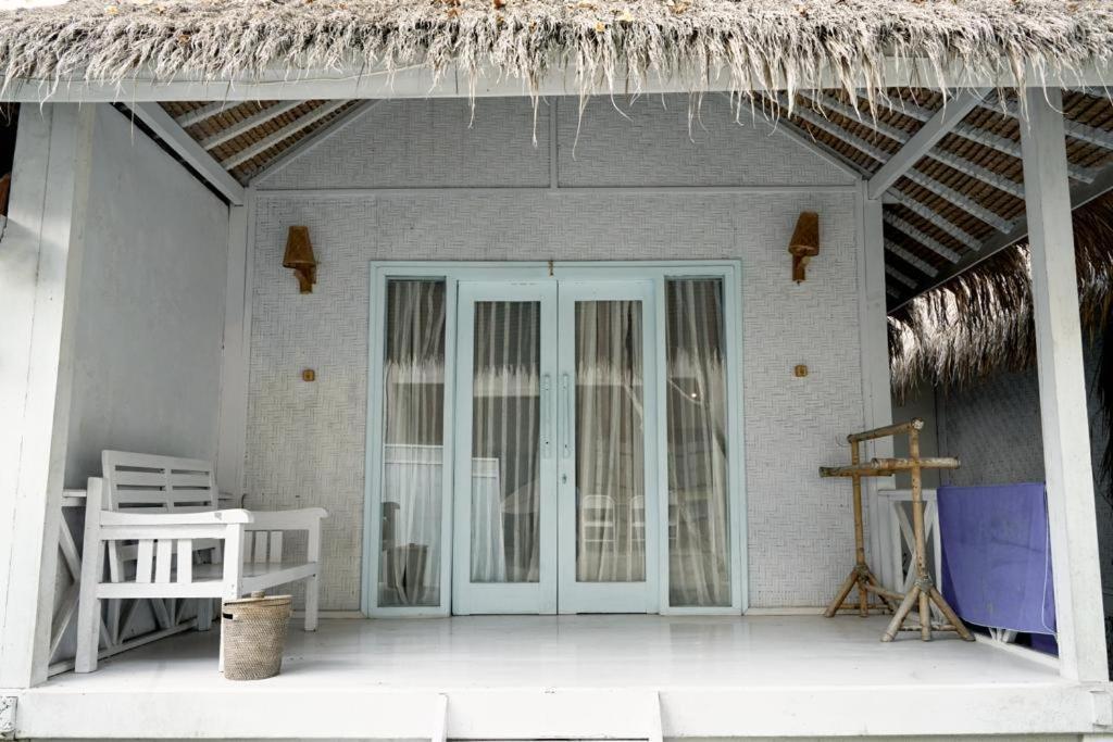 Dream Cowork Hotel Kuta  Exterior photo